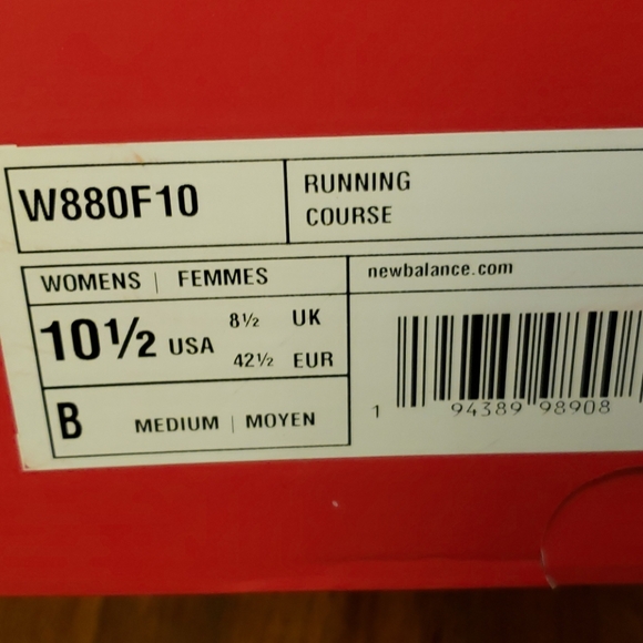 Women's New Balance fresh foam running sneakers - Picture 2 of 4